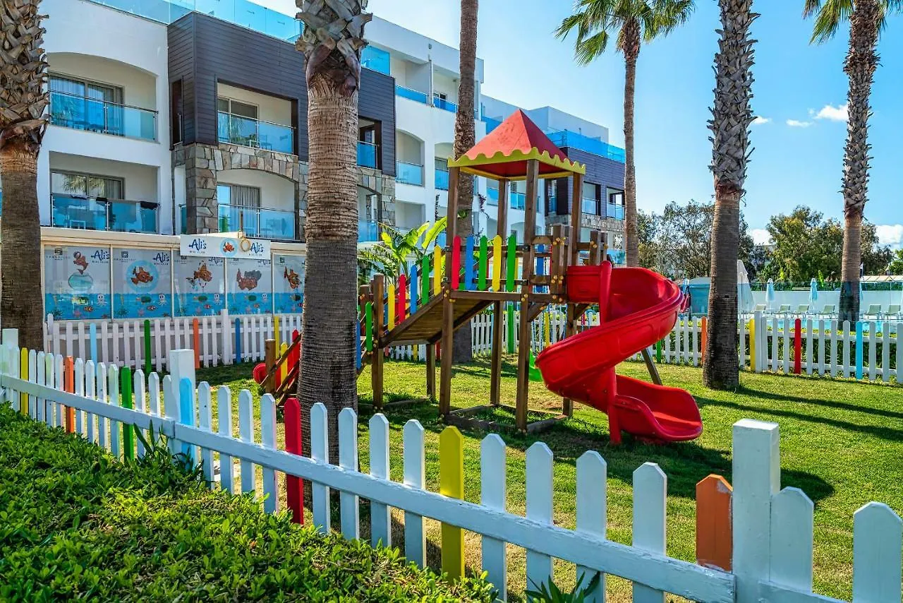 Azure By Yelken Hotel Turgutreis 5*,  Turecko
